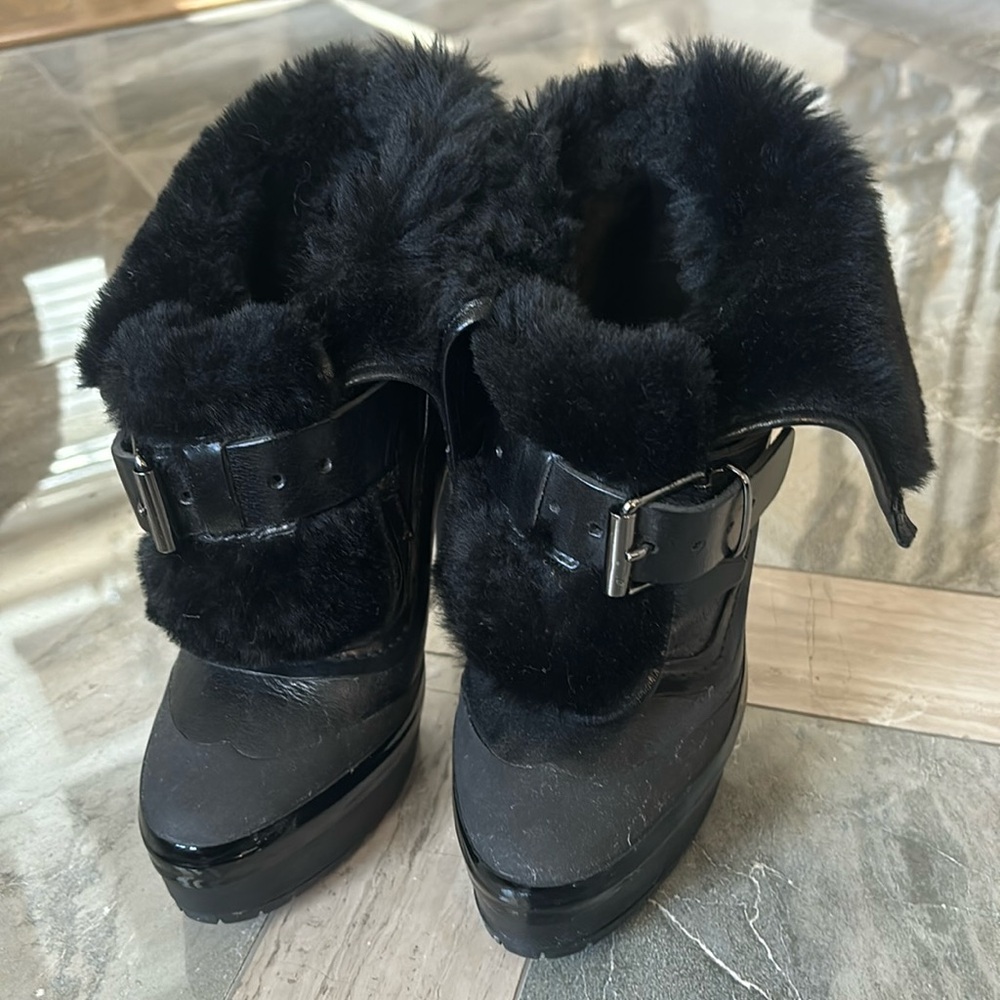 Burberry boot